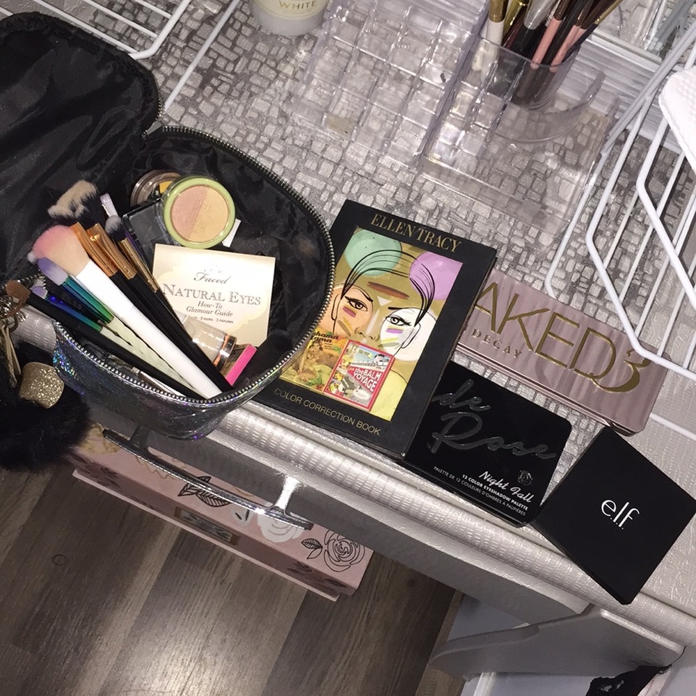 Huge makeup bundle